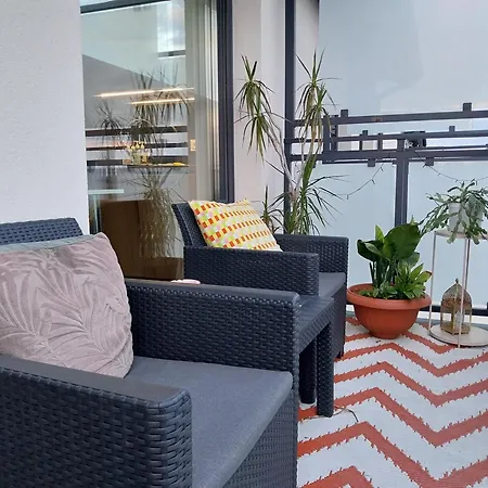 Magical Mirrors Studio Apartment Апартаменты Stare Miasto (Konin)